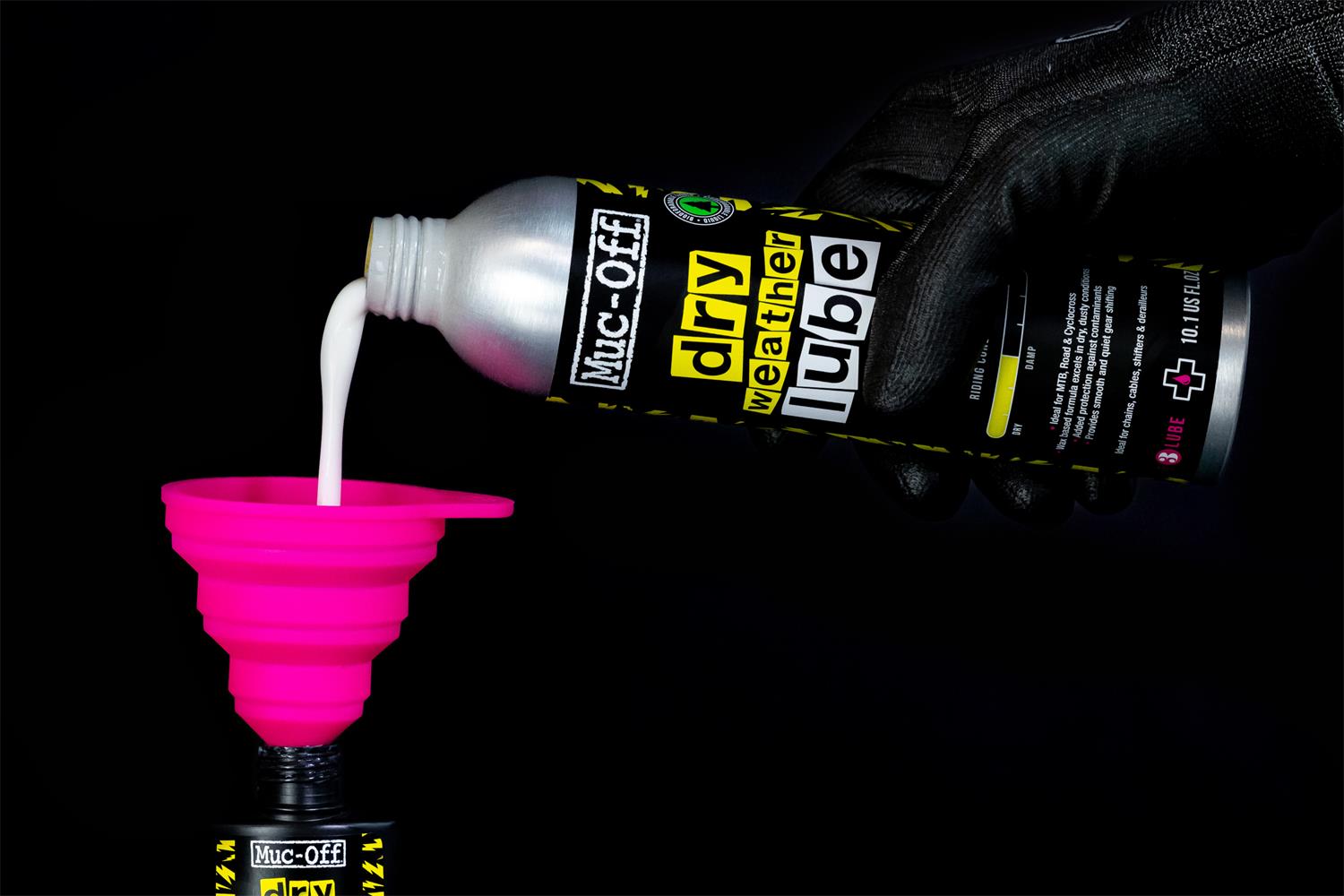 Muc-Off - Collapsible Silicone Funnels image 2