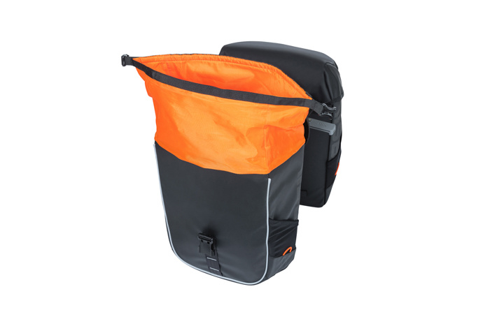 Basil - Miles Tarpaulin Double Bag (MIK) image 4