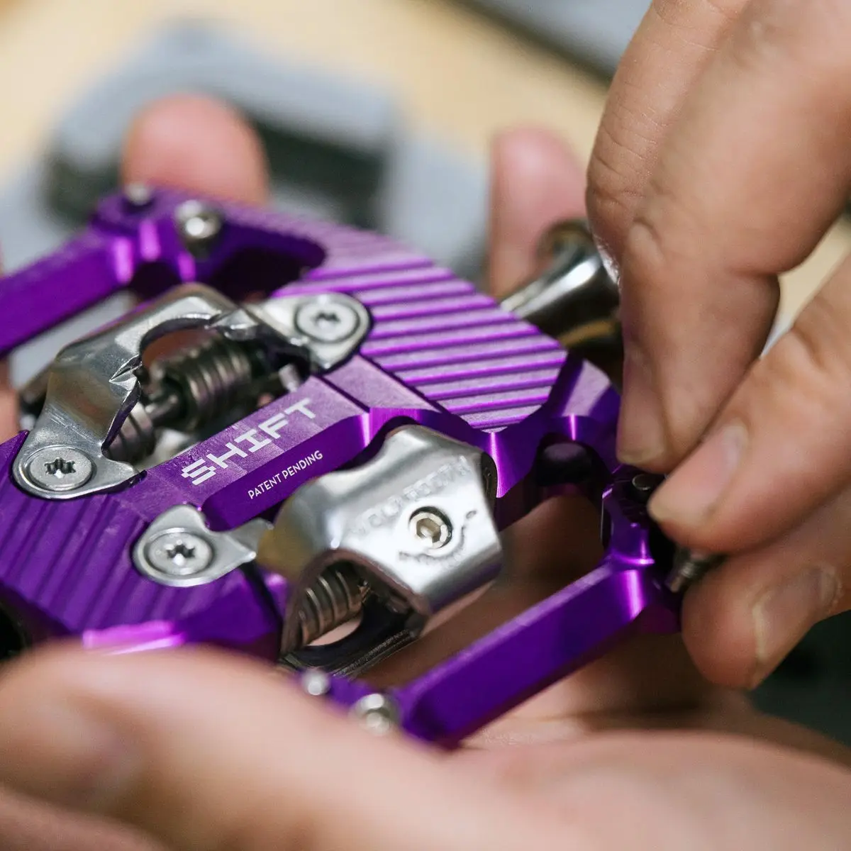 WOLF TOOTH SHIFT GRAVITY CLIPLESS PEDALS image 12