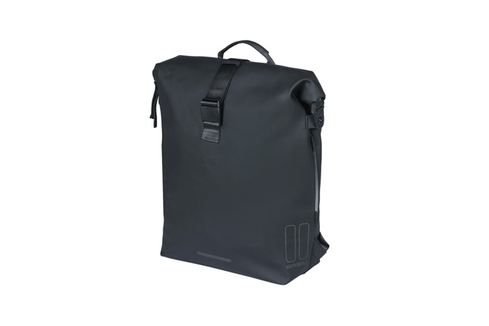 Basil - Soho Bicycle Bag / Backpack With LED image 11