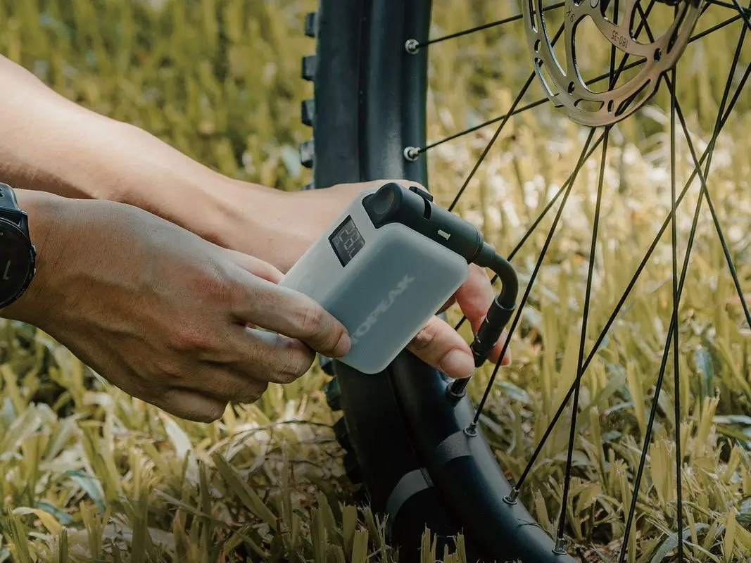 Topeak E-Booster Digital image 5