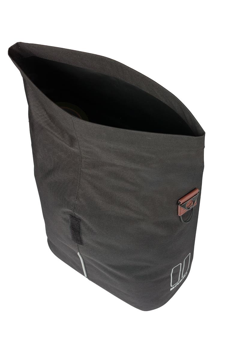 Basil - City Shopper (MIK Studs) image 6